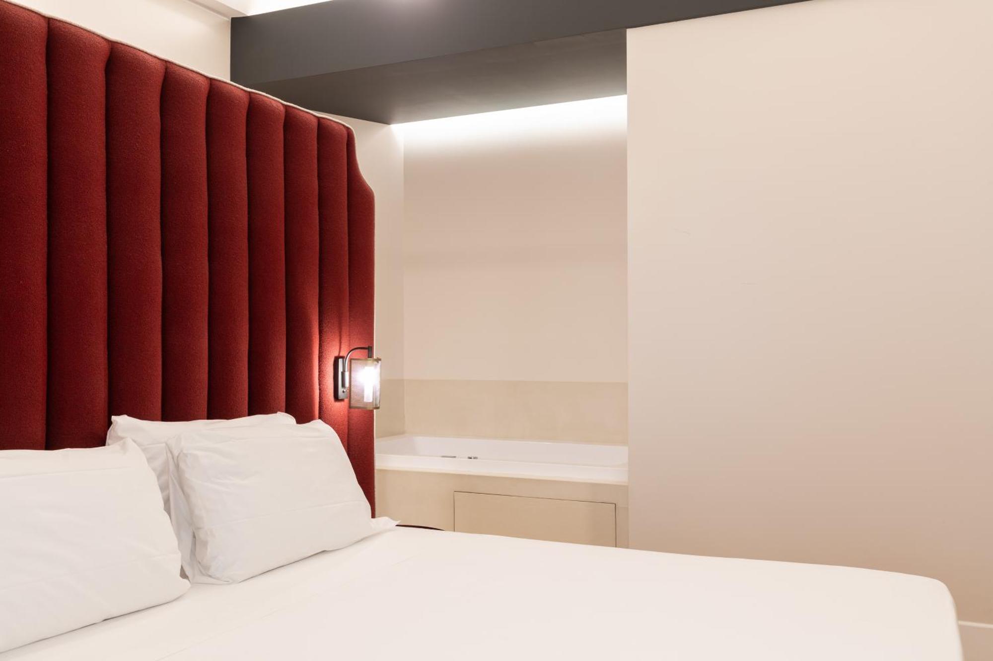 Relais Ammira Hotel เนเปิลส์ ภายนอก รูปภาพ