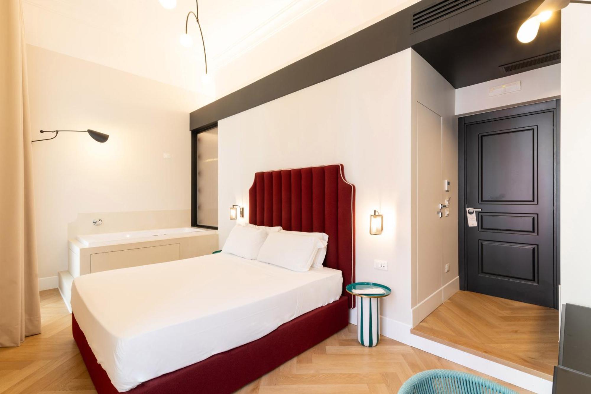 Relais Ammira Hotel เนเปิลส์ ภายนอก รูปภาพ