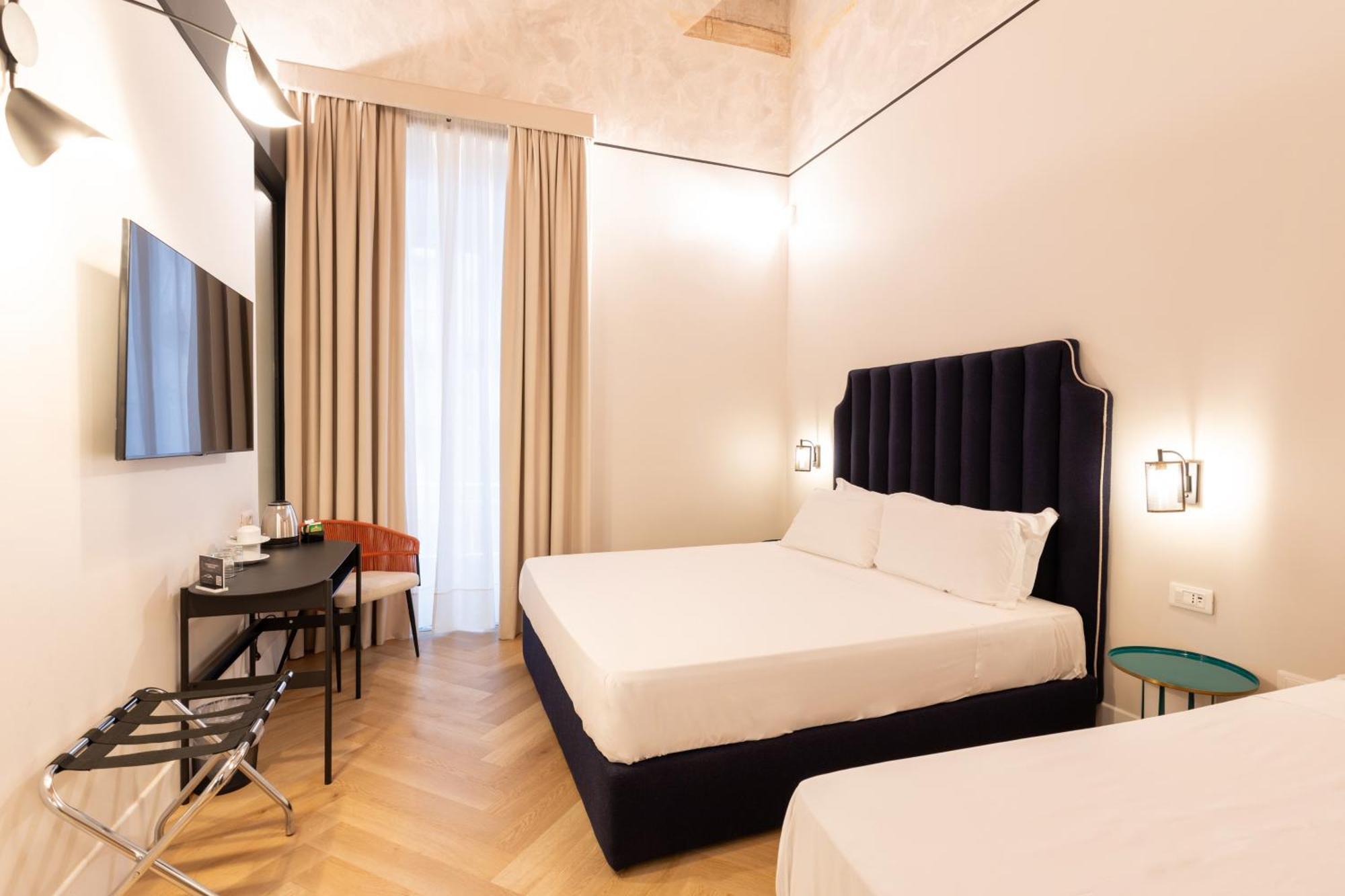 Relais Ammira Hotel เนเปิลส์ ภายนอก รูปภาพ