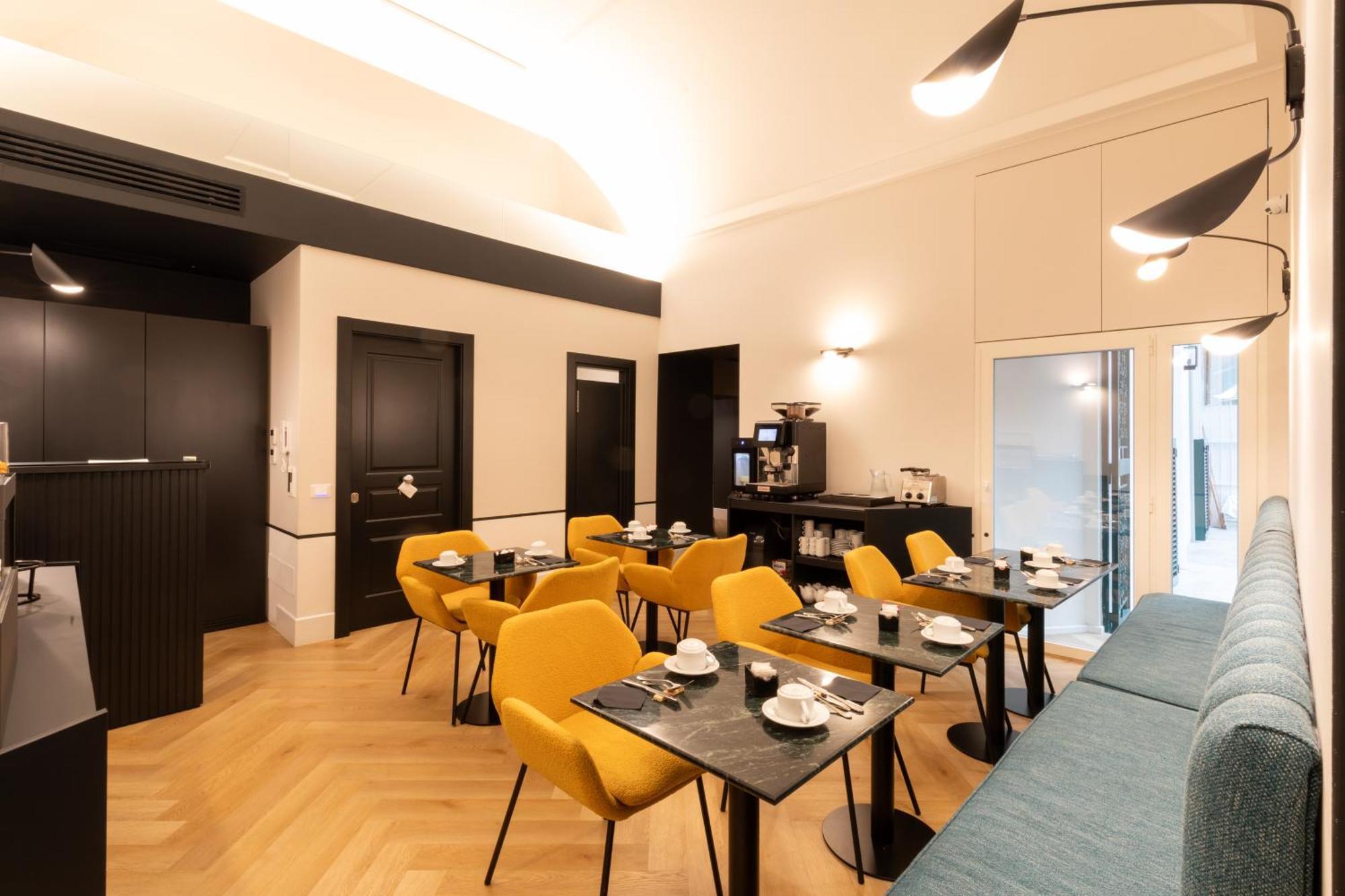 Relais Ammira Hotel เนเปิลส์ ภายนอก รูปภาพ